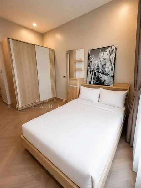 2 Bedroom condo in The Address Siam