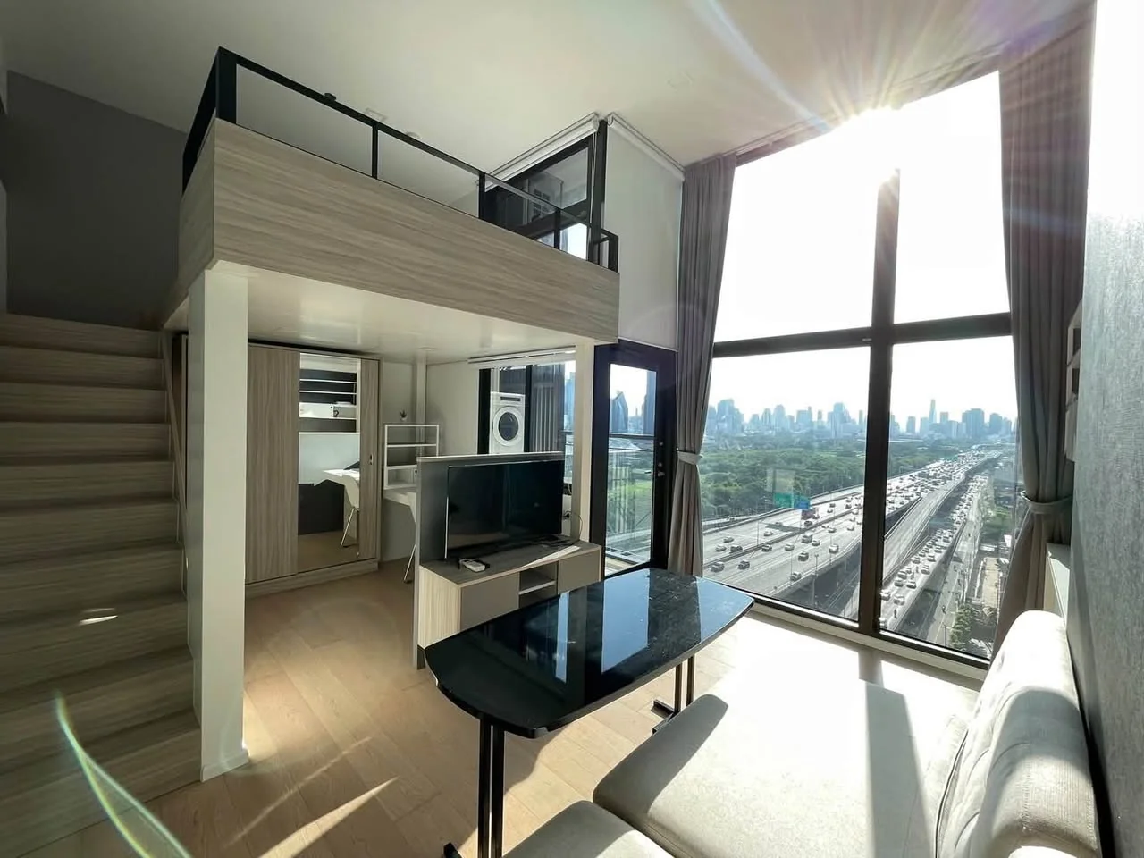 1 Bedroom condo in Chewathai Residence Asoke