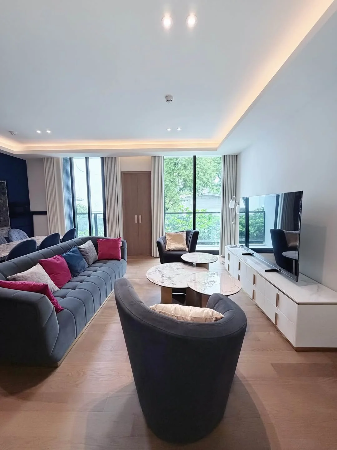 3 Bedroom condo in Via 34