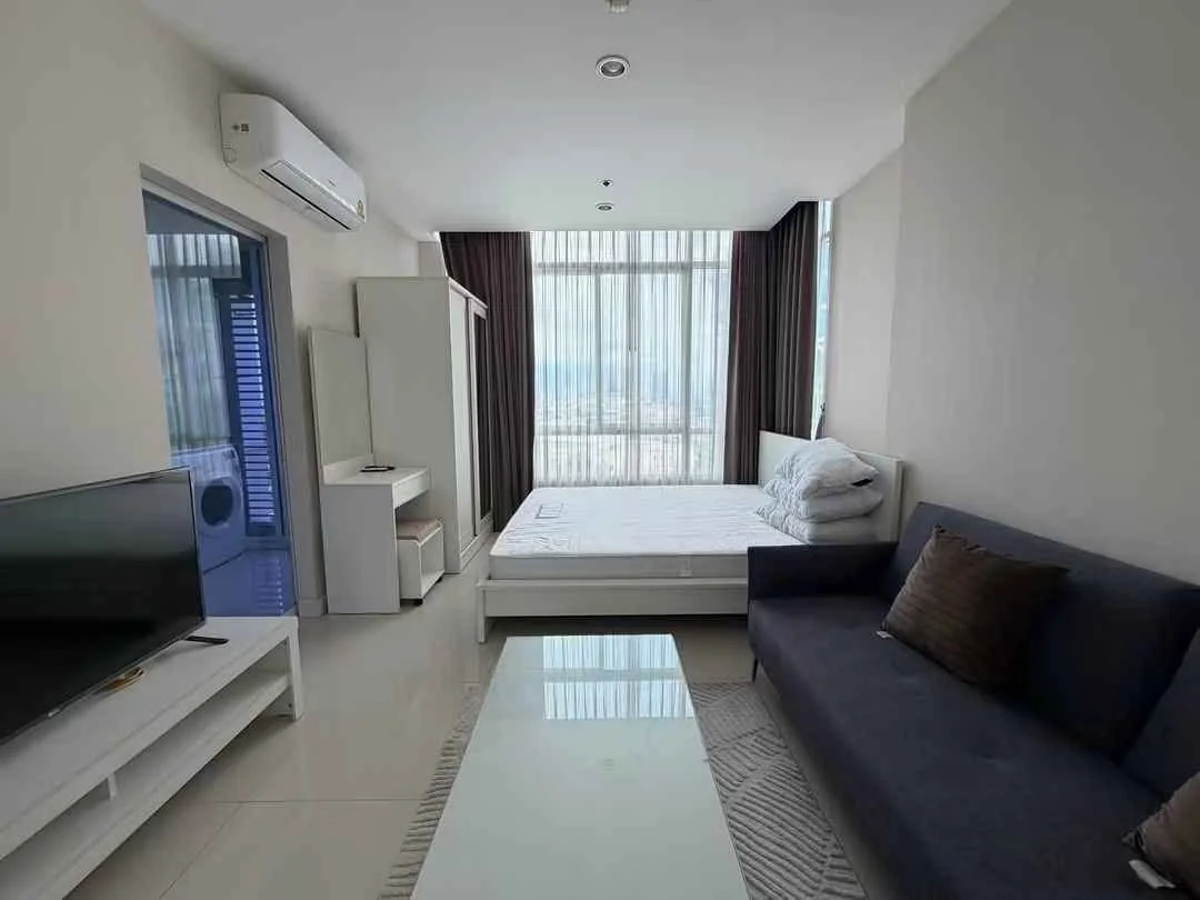 1 Bedroom condo in The Sky Sukhumvit