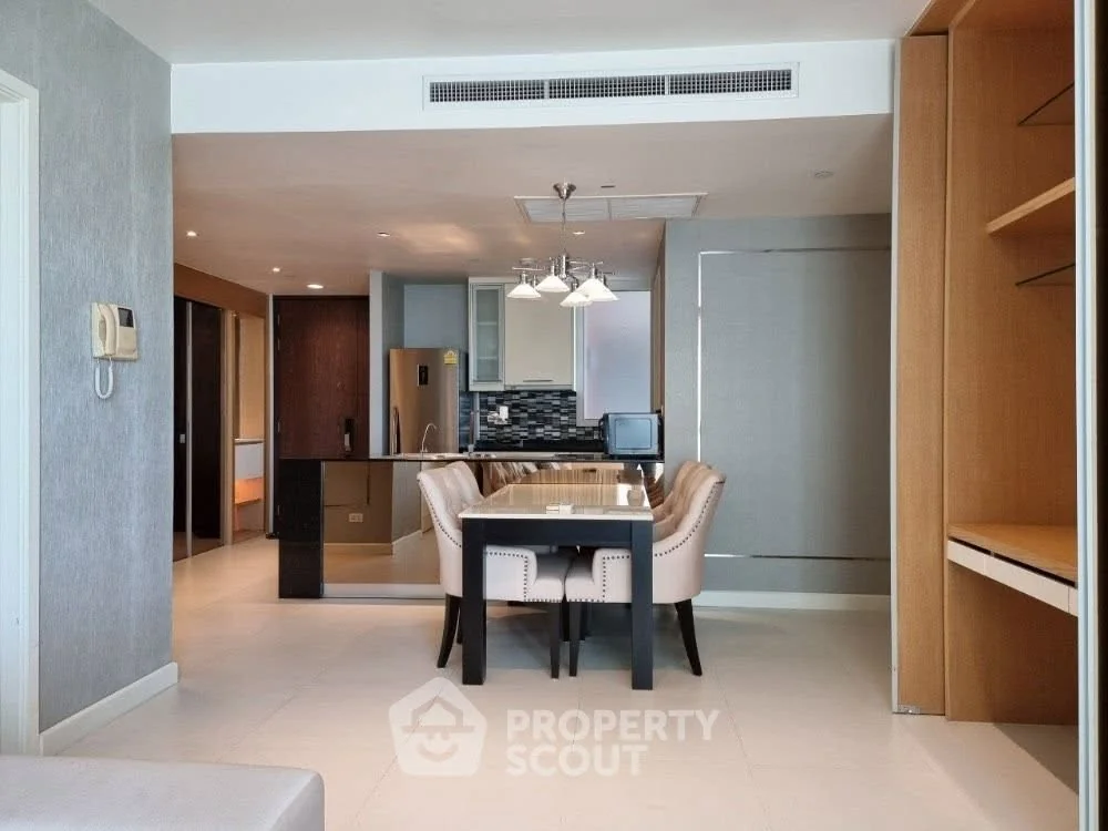 2 Bedroom condo in Manhattan Chidlom