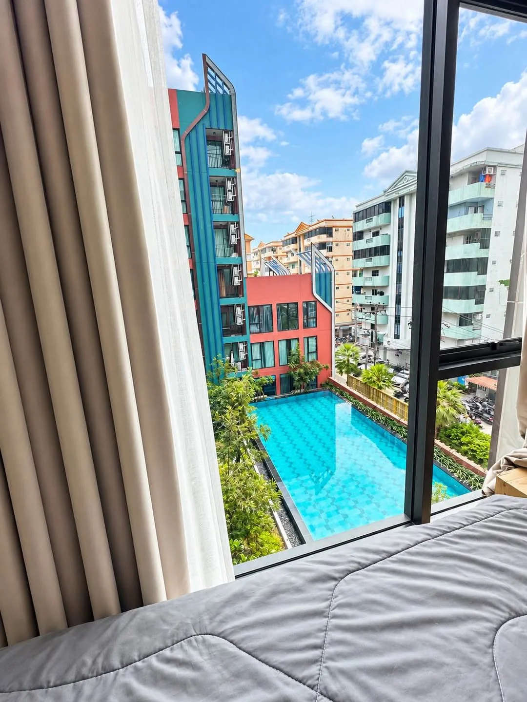 1 Bedroom condo in CYBIQ Ratchada 32