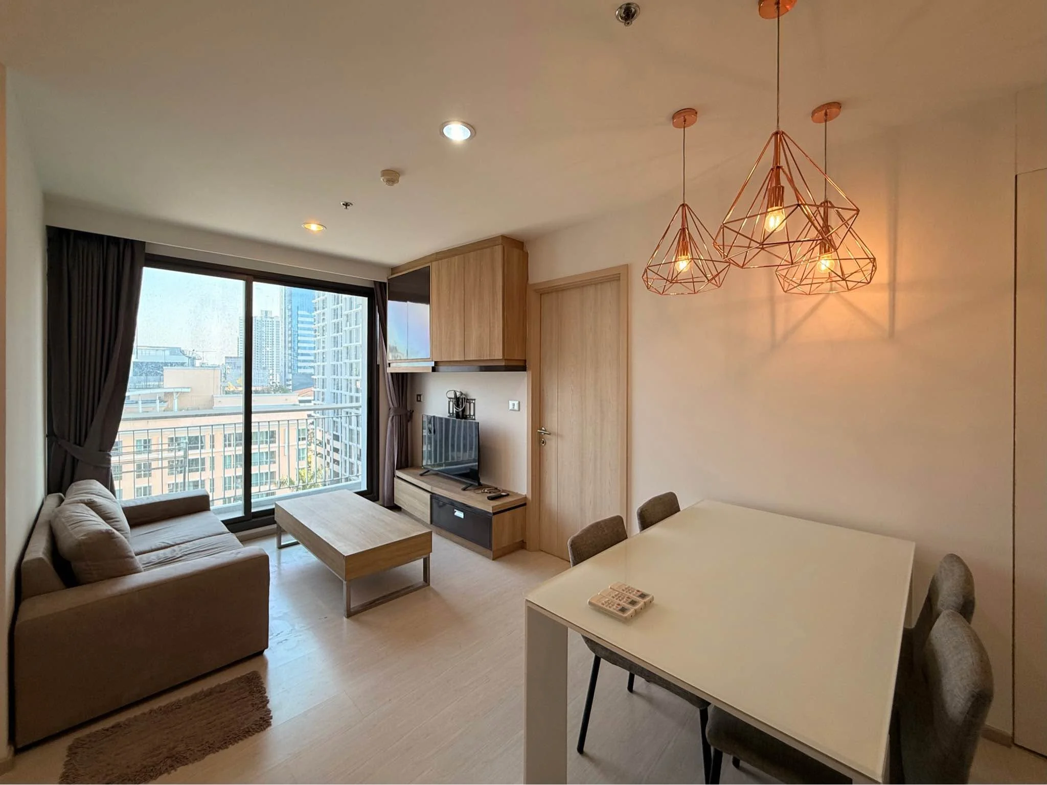 2 Bedroom condo in Rhythm Sukhumvit 42