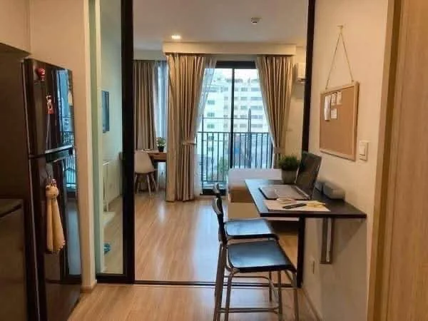 1 Bedroom condo in Maestro 07 Victory Monument