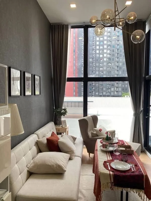 1 Bedroom condo in Chewathai Residence Asoke