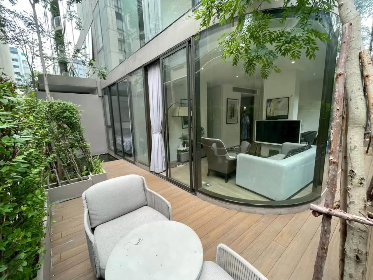 2 Bedroom condo in Fynn Asoke