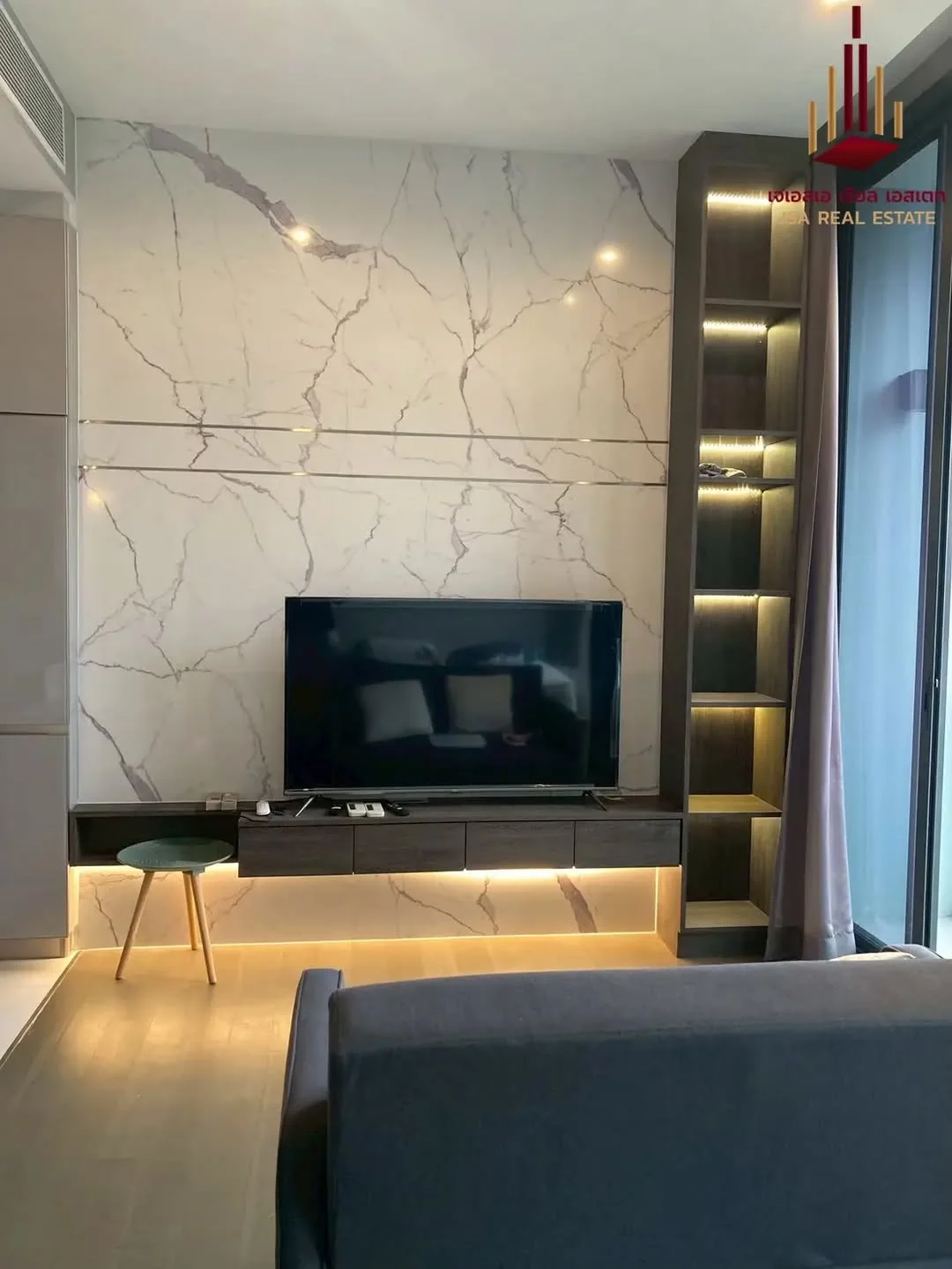 1 Bedroom condo in The Esse at Singha Complex
