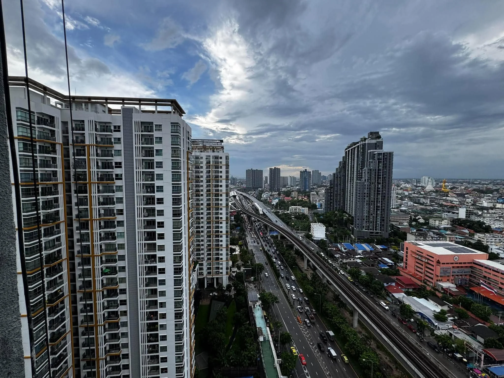 1 Bedroom condo in IDEO Sathorn Tha Phra