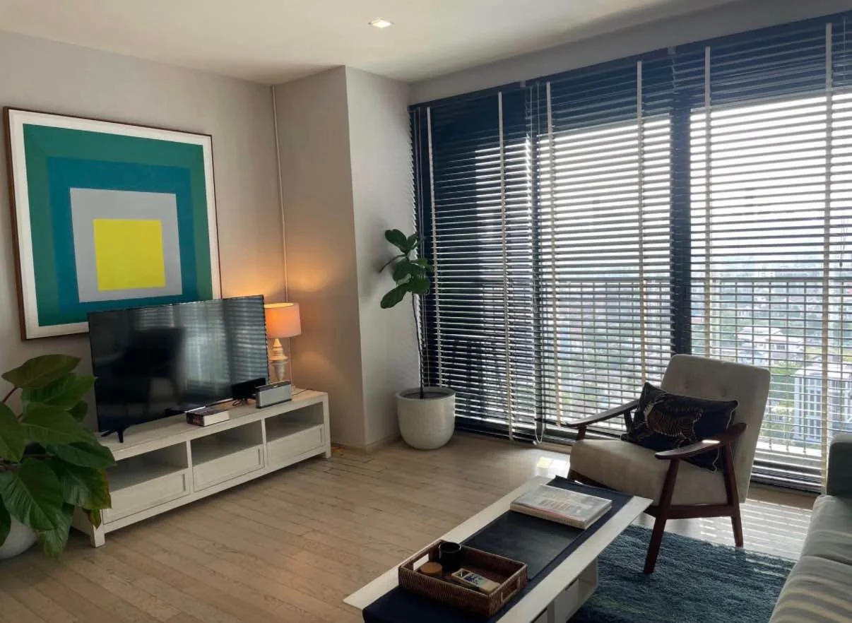 1 Bedroom condo in Noble Solo