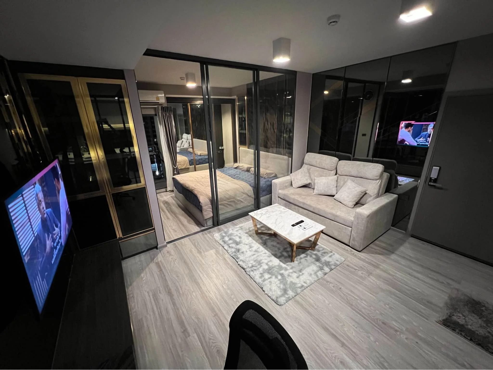 1 Bedroom condo in IDEO Sathorn-Wongwian Yai
