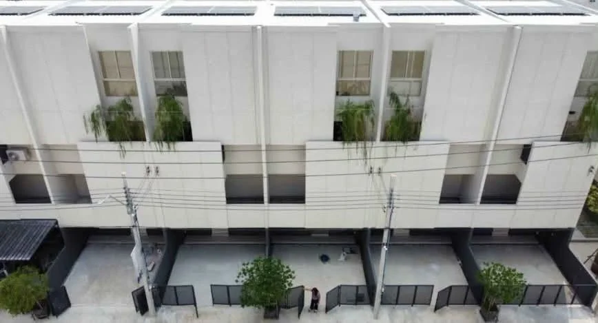 3 Bedroom condo in Nue Verse Krungthep Kreetha