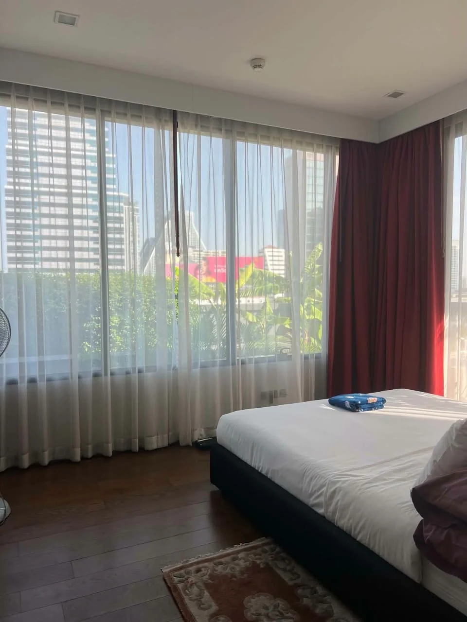 2 Bedroom condo in M Silom