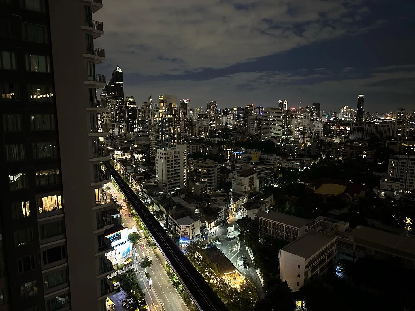 1 Bedroom condo in Noble Remix