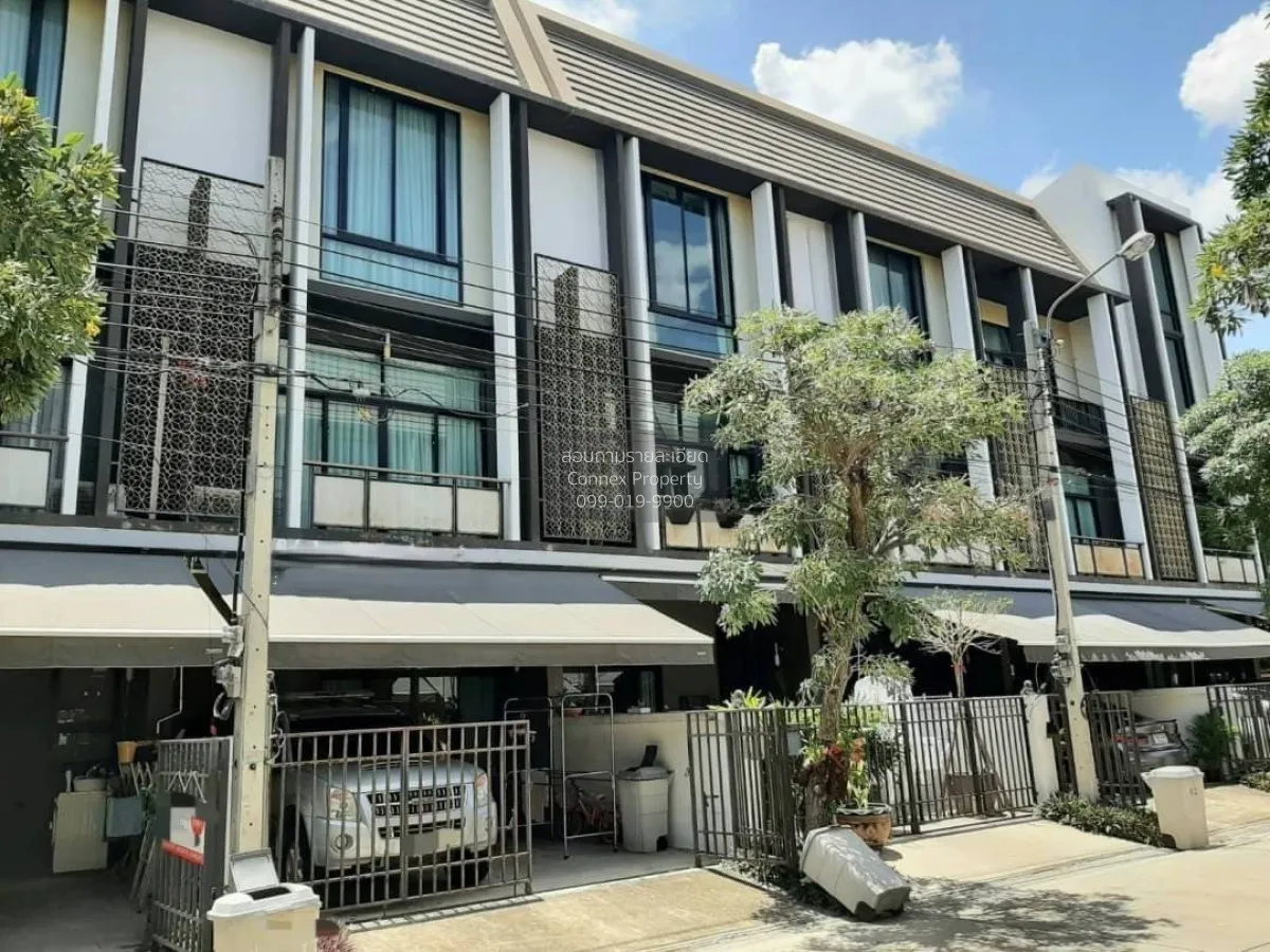 3 Bedroom condo in Flora Wongsawang