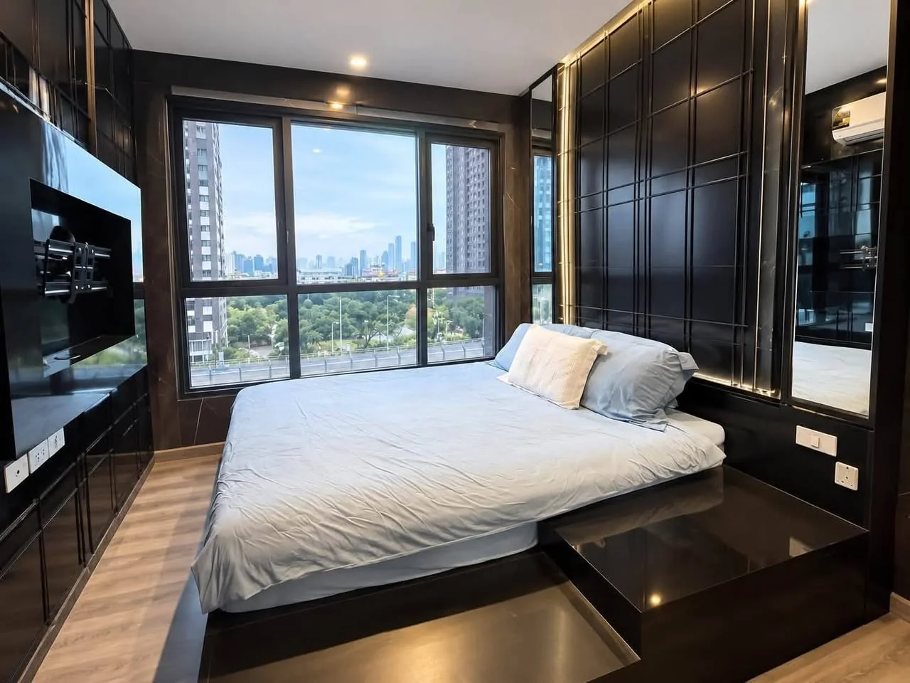 1 Bedroom condo in The Base Park East Sukhumvit 77