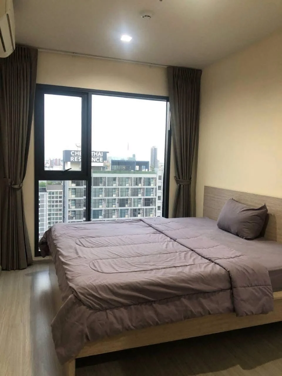 2 Bedroom condo in Life Asoke Hype