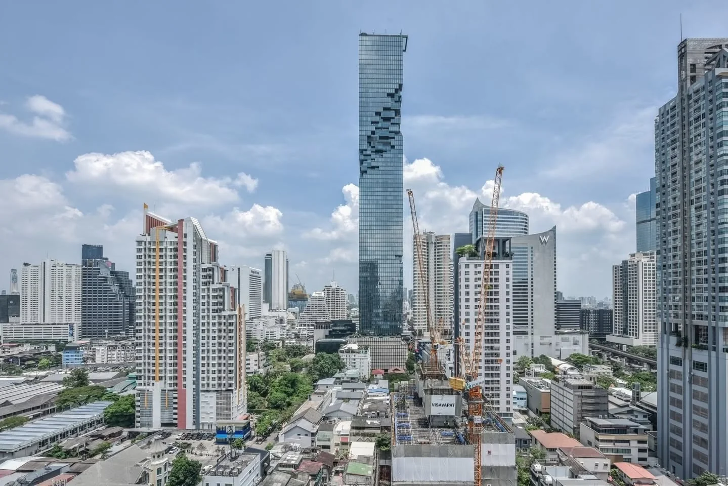 2 Bedroom condo in The Address Sathorn