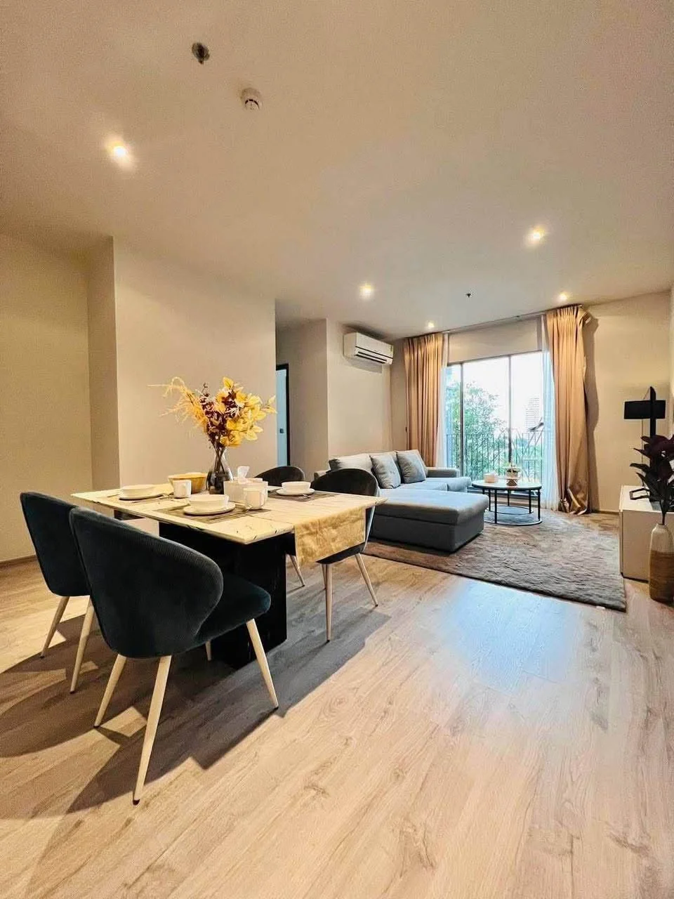 2 Bedroom condo in Rhythm Ekkamai Estate