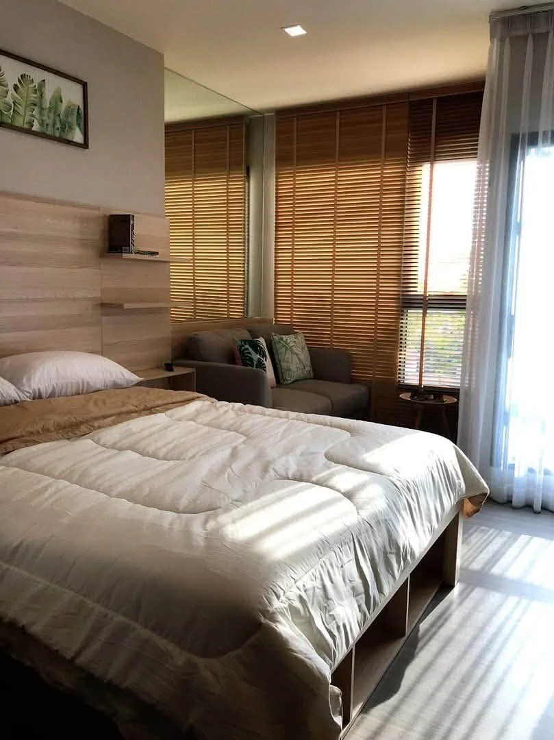 Studio condo in Life Sukhumvit 62