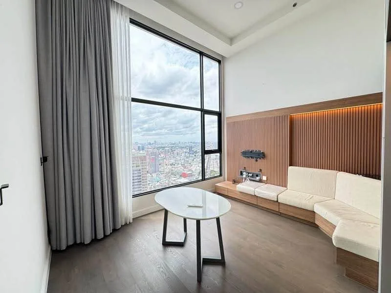 3 Bedroom condo in Park Origin Chula-Samyan