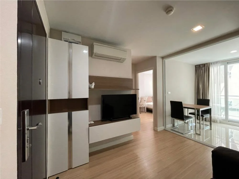 Studio condo in Mayfair Place Sukhumvit 64