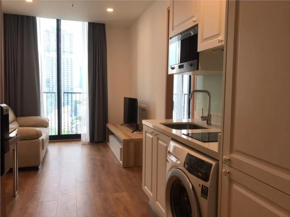 Studio condo in Noble BE33