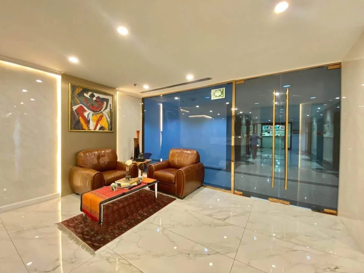 Studio condo in Ocean Tower 1