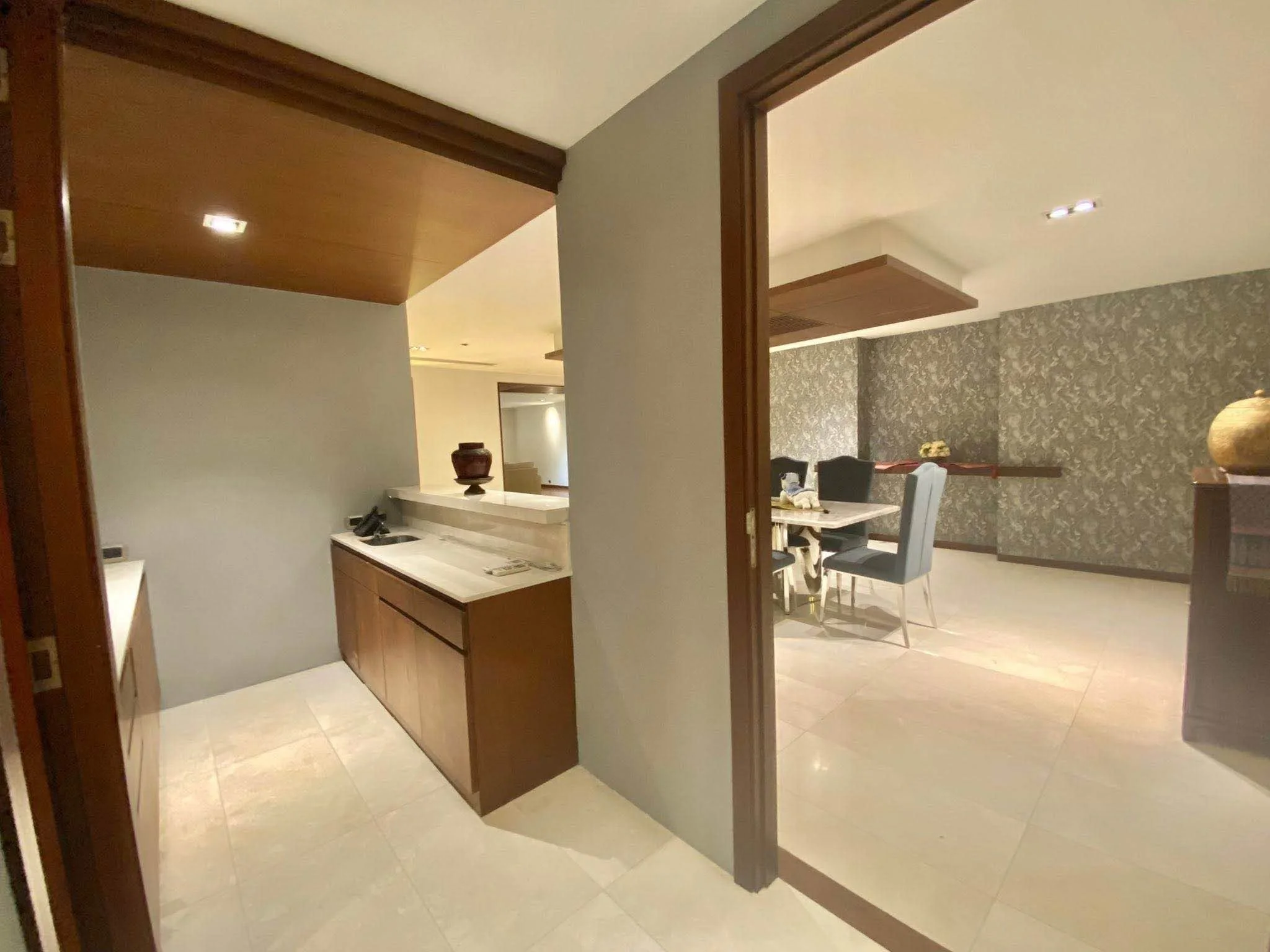 3 Bedroom condo in Kallista Mansion