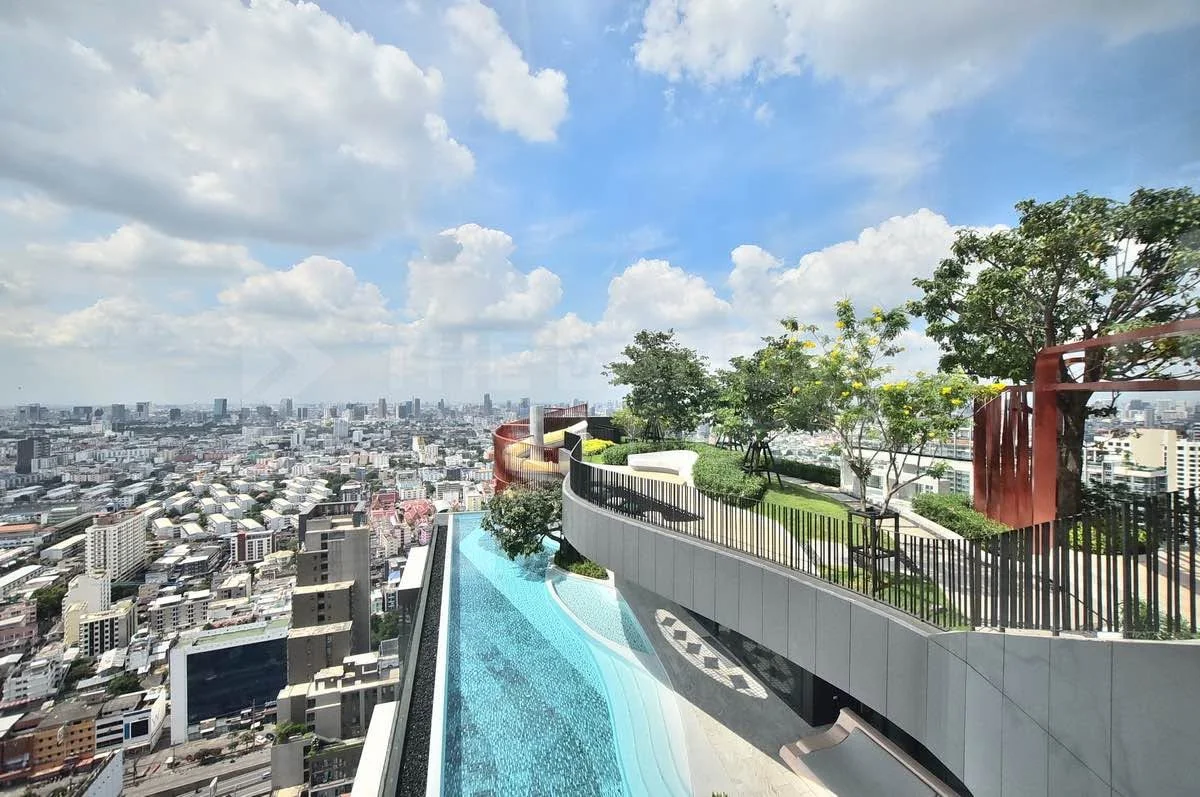 1 Bedroom condo in XT Huaikhwang