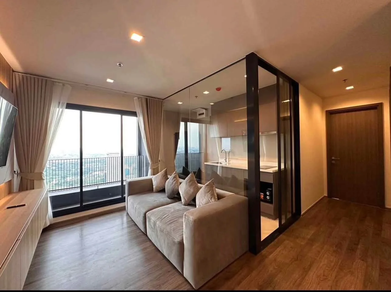 2 Bedroom condo in Life Ladprao Valley