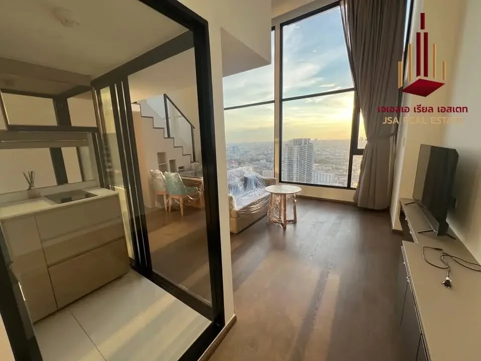2 Bedroom condo in Park Origin Ratchathewi