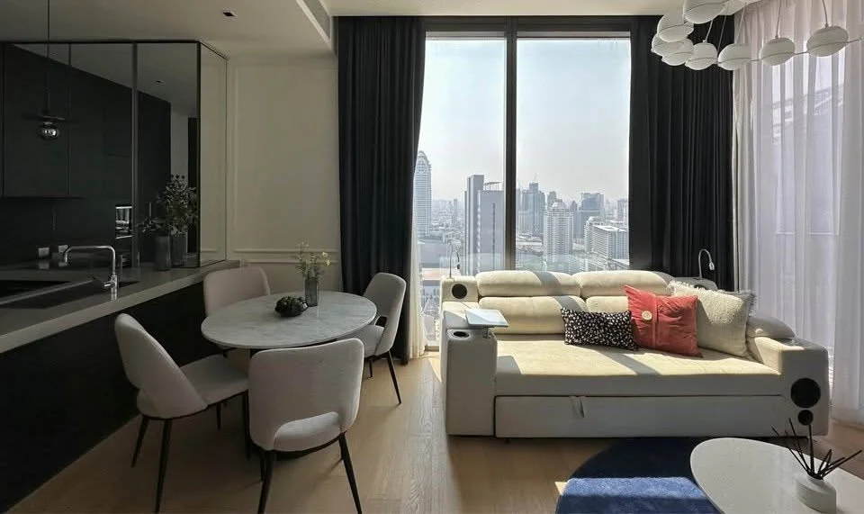 2 Bedroom condo in 28 Chidlom