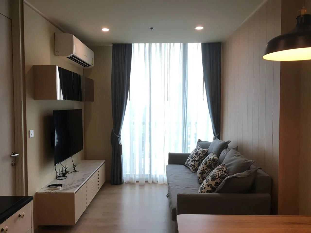 1 Bedroom condo in Noble Recole