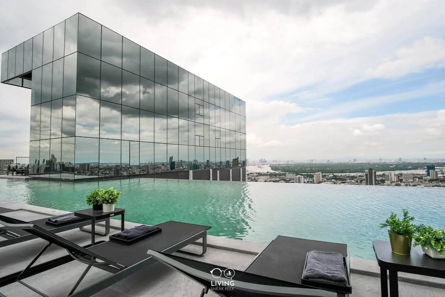 2 Bedroom condo in Knightsbridge Prime Sathorn