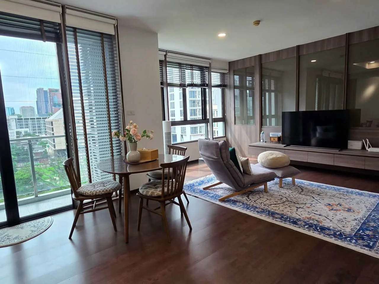 1 Bedroom condo in Issara @ 42 Sukhumvit