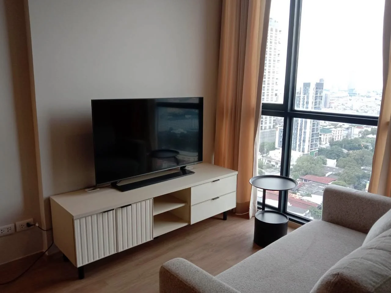 Studio condo in The Issara Sathorn