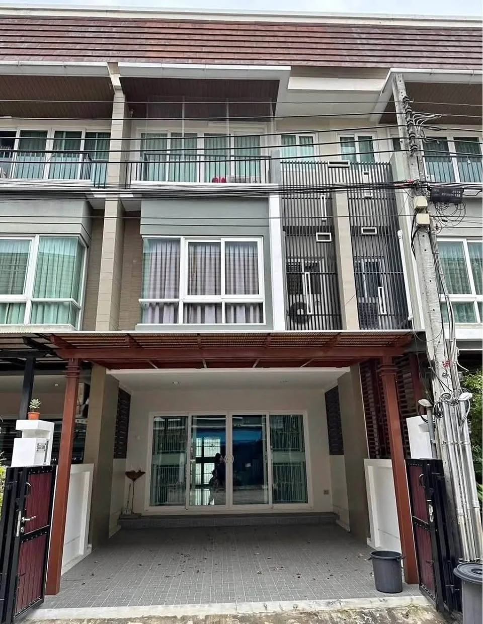 3 Bedroom condo in Urban Sathorn
