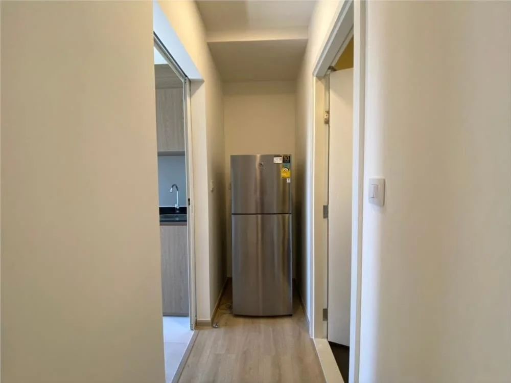 1 Bedroom condo in Chambers On-Nut Station