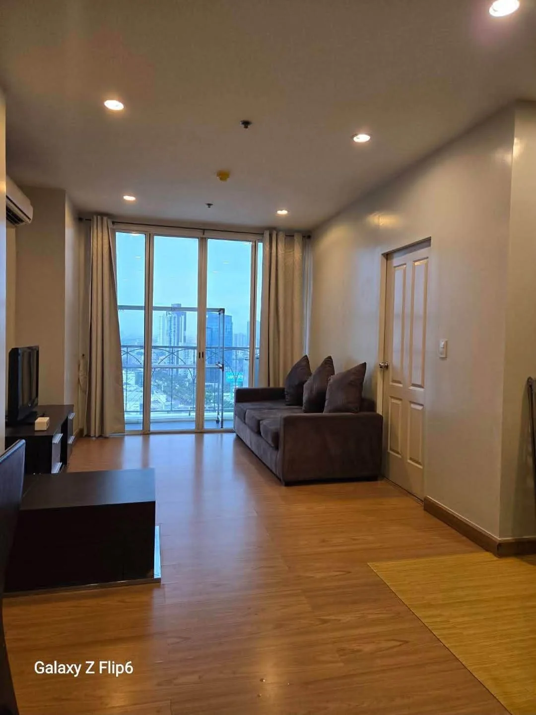 2 Bedroom condo in The Complete Narathiwat