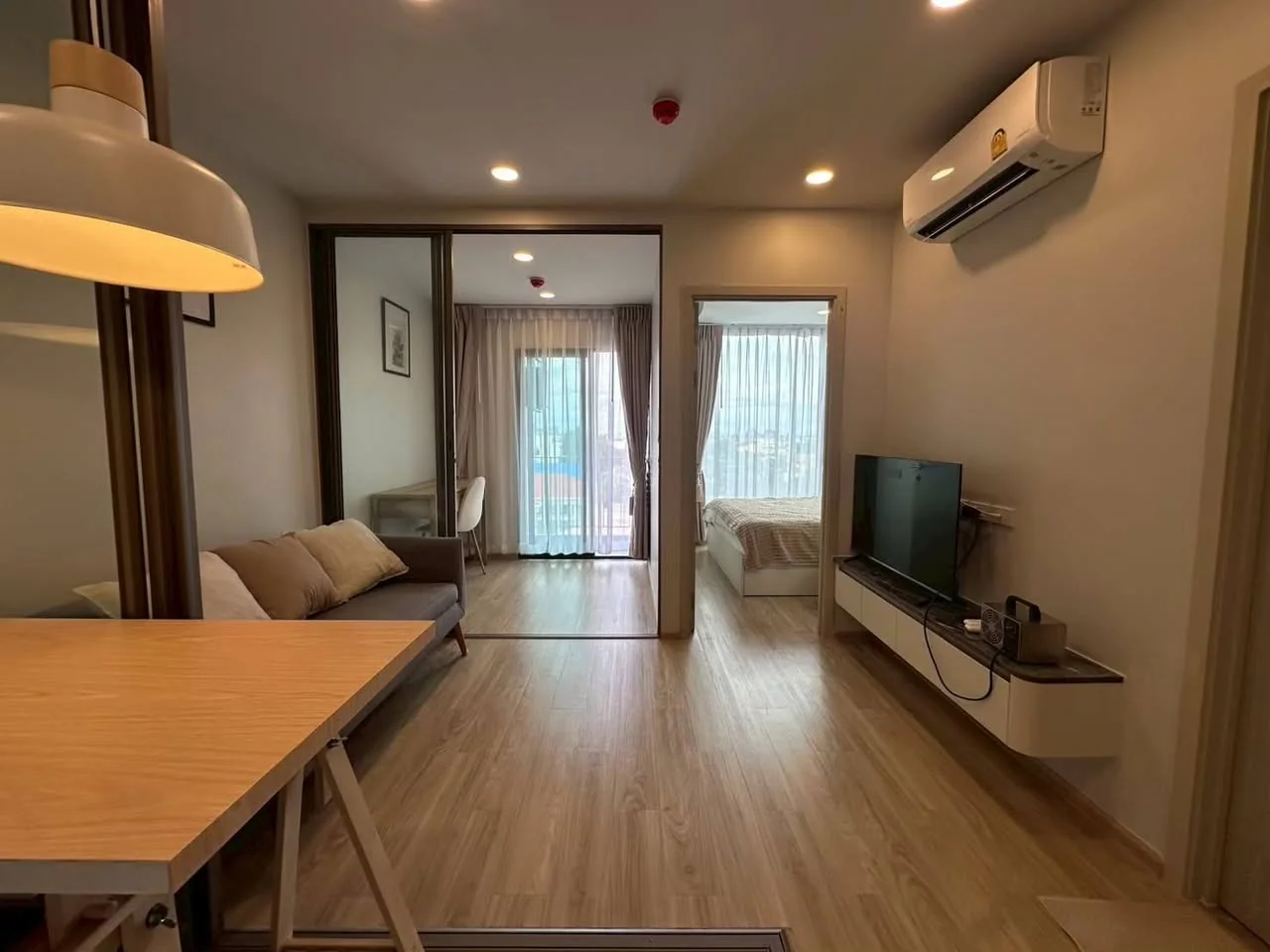 Studio condo in ESQUE Sukhumvit 101/1