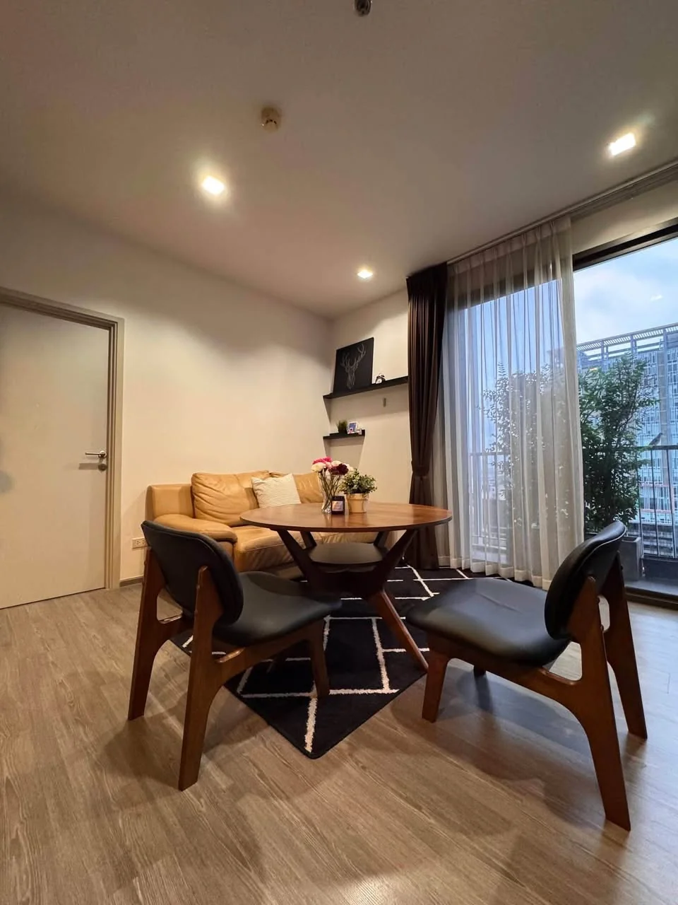 1 Bedroom condo in NYE by Sansiri