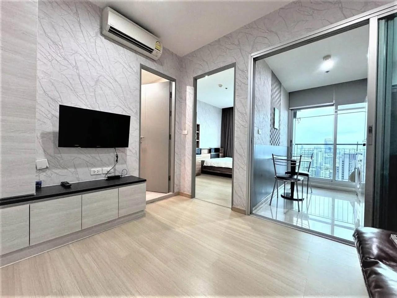 1 Bedroom condo in Life Ratchadapisek