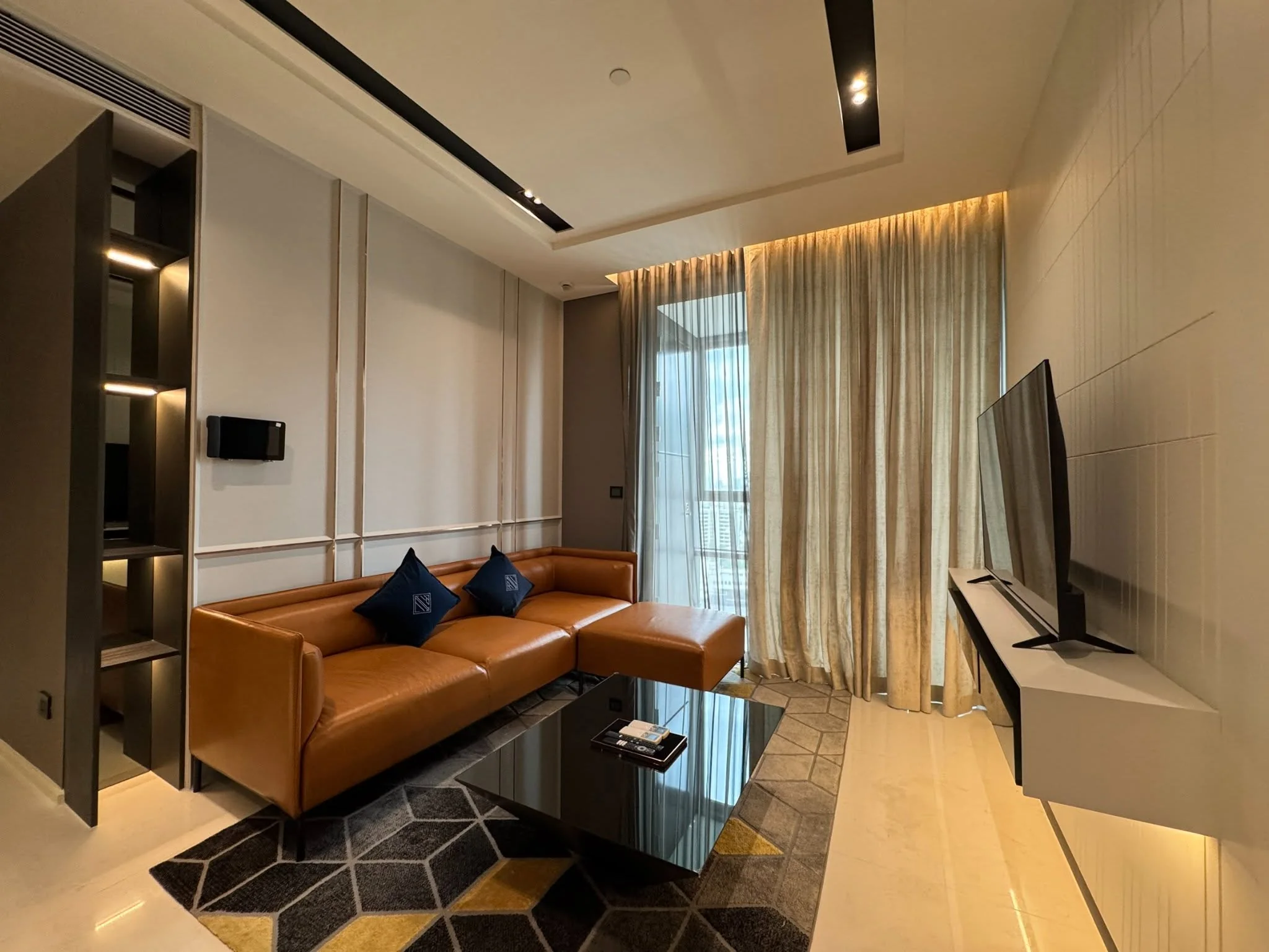 2 Bedroom condo in The Bangkok Thonglor