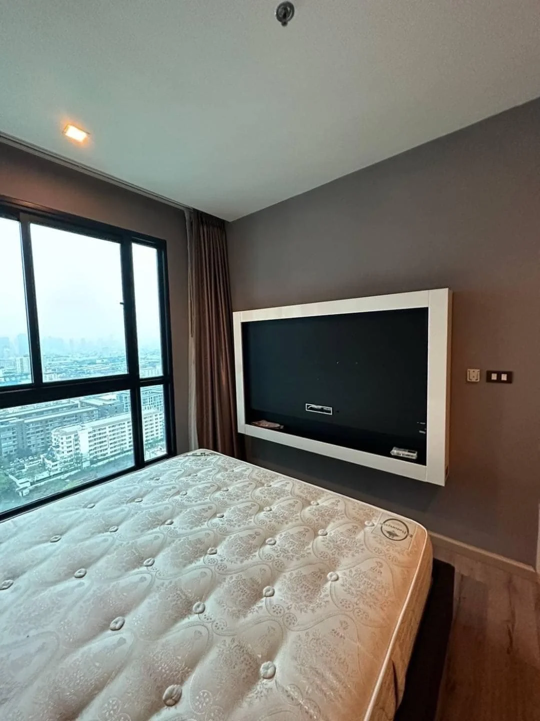 1 Bedroom condo in Quinn Ratchada 17