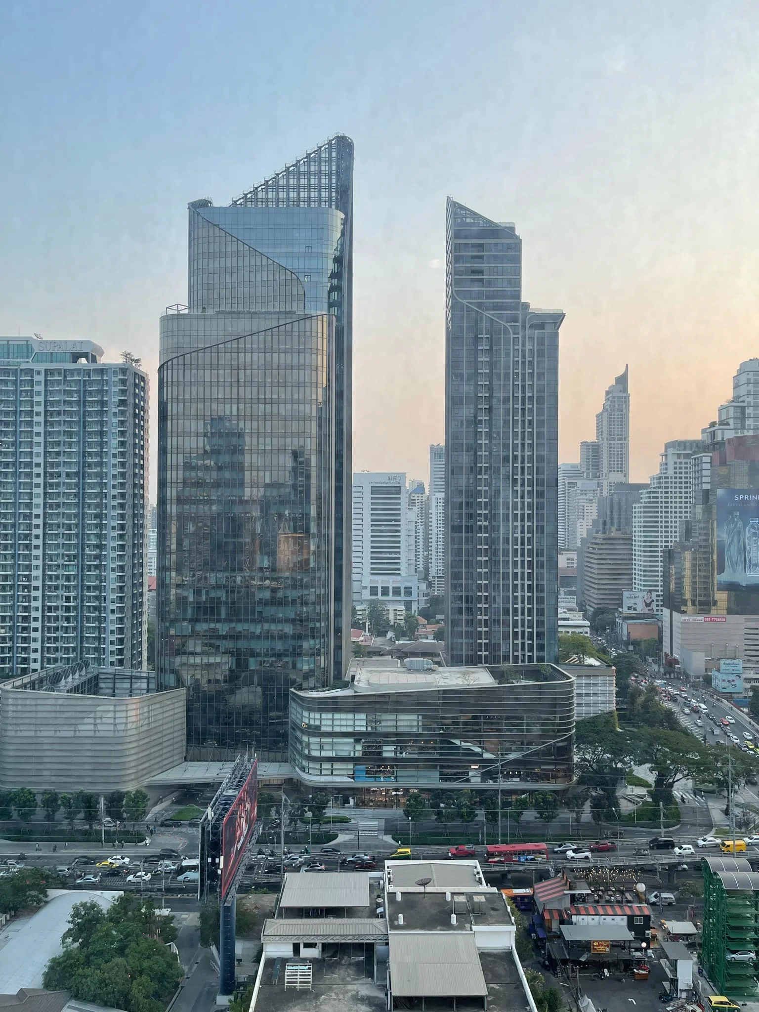 1 Bedroom condo in Life Asoke