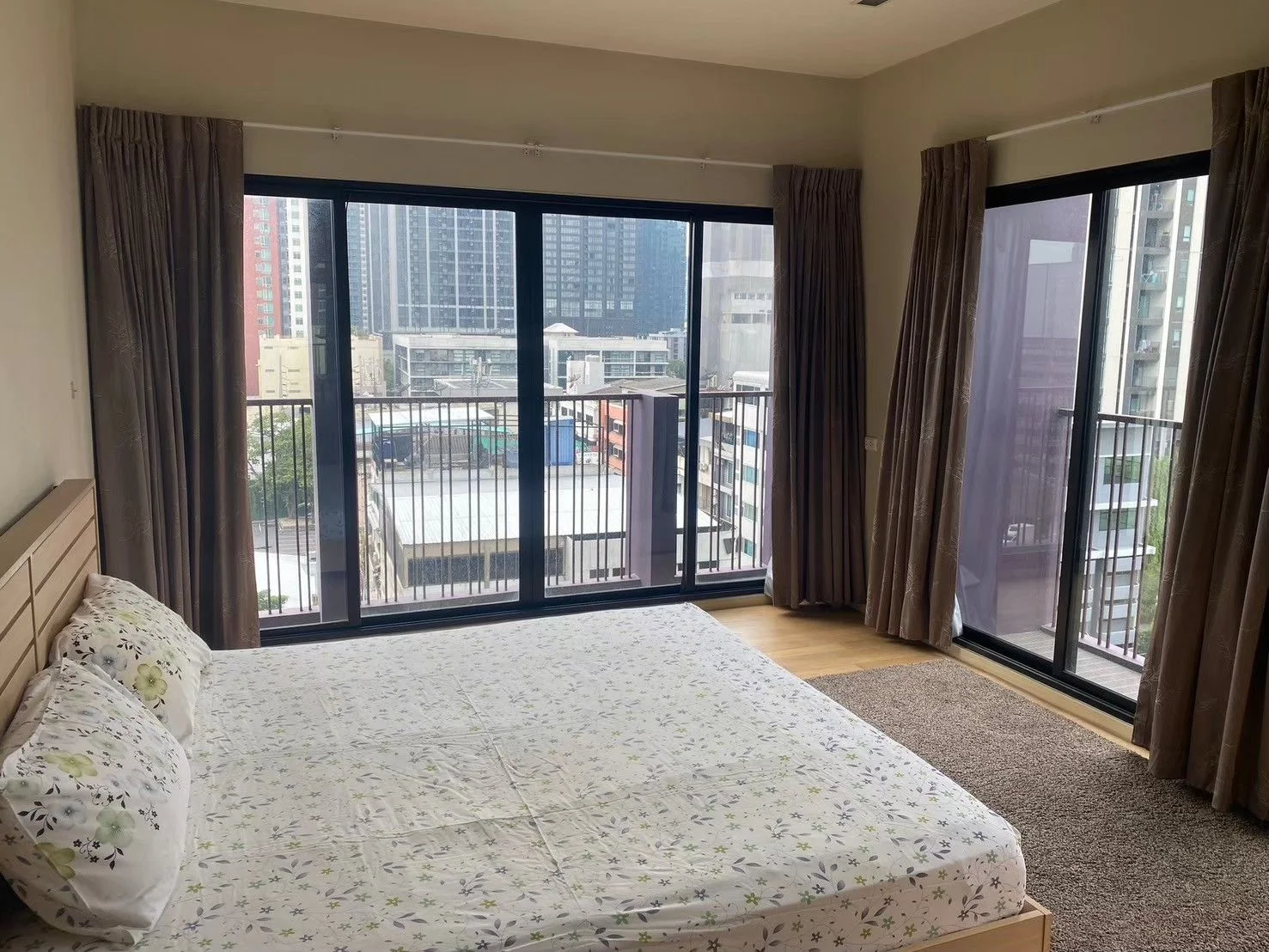 2 Bedroom condo in Noble Reveal