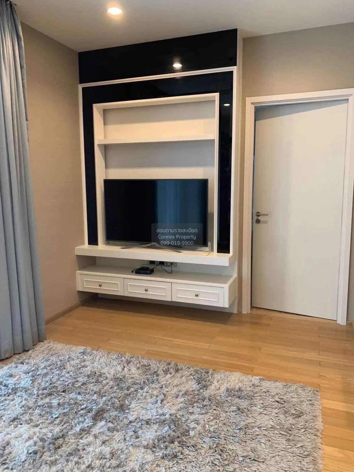 1 Bedroom condo in 39 by Sansiri