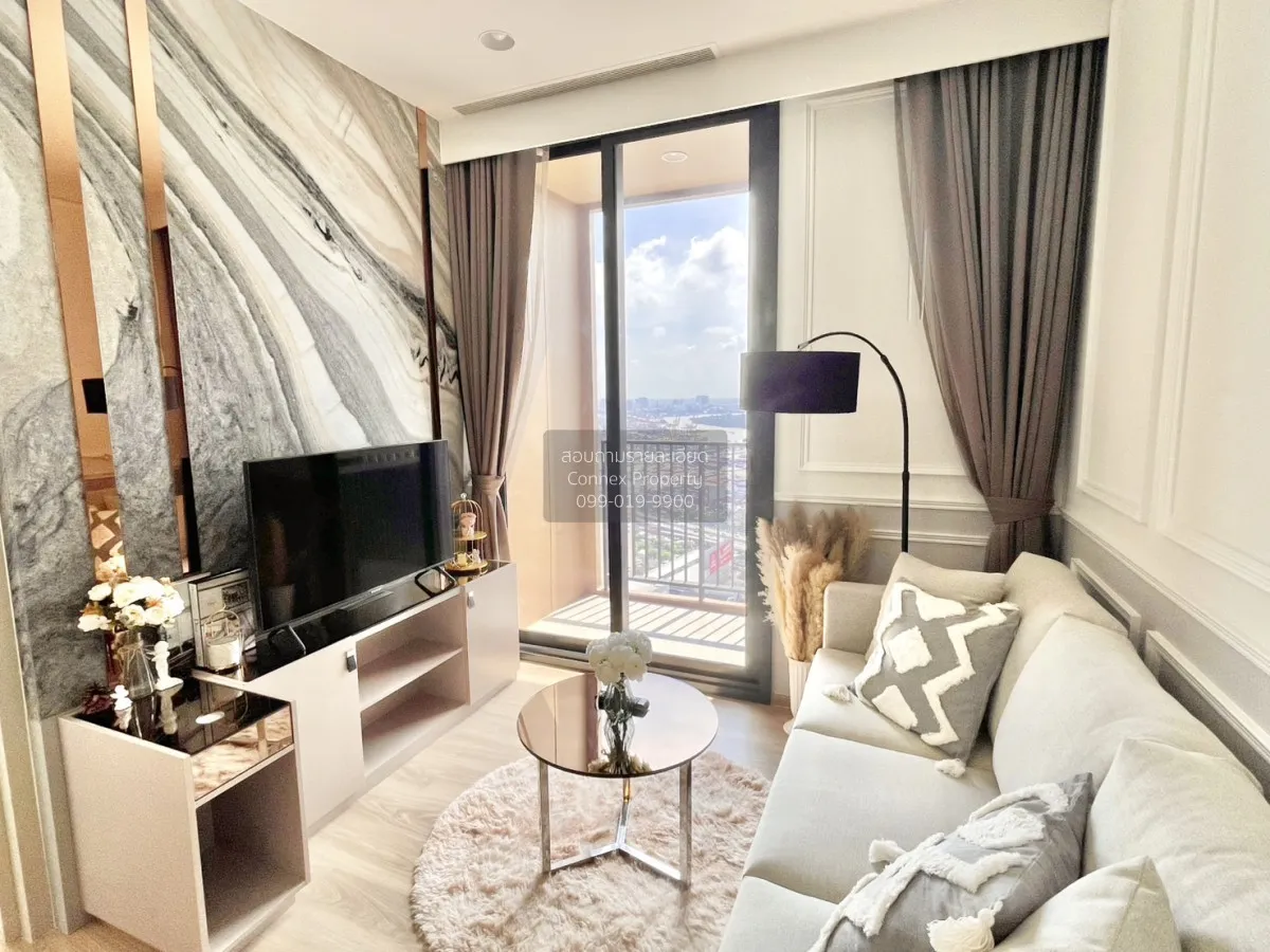2 Bedroom condo in Oka Haus Sukhumvit 36