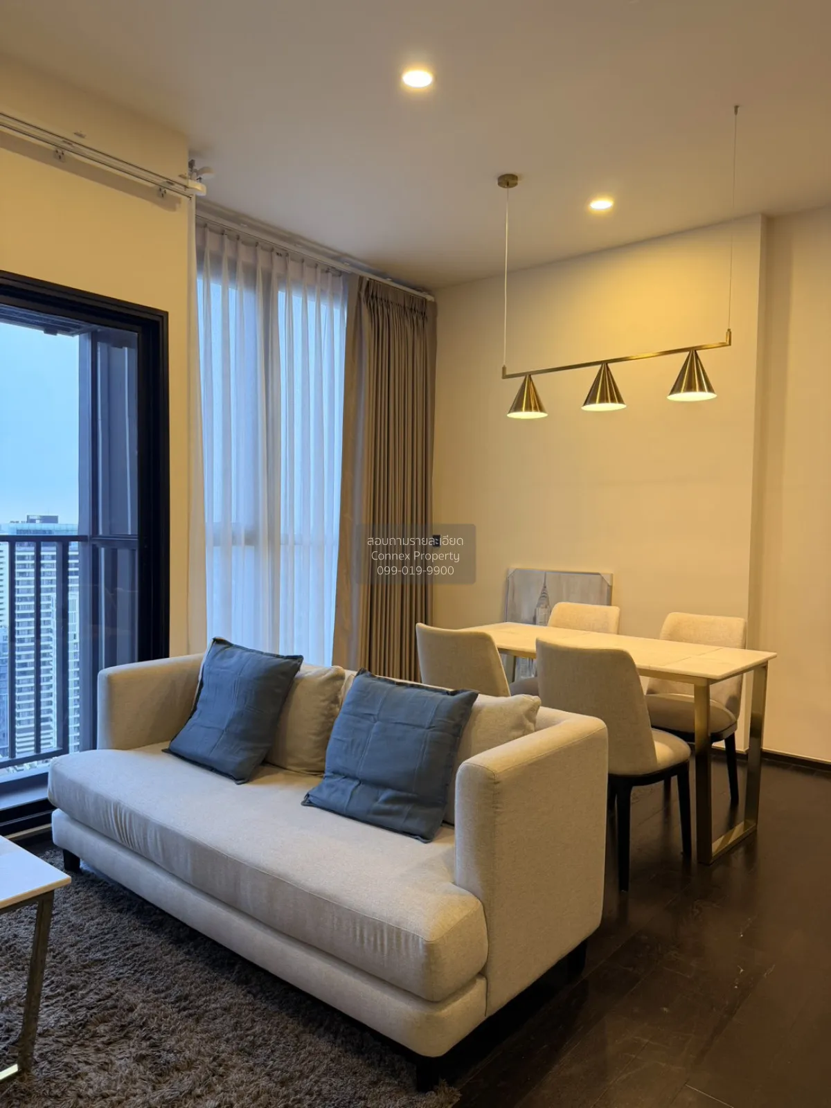 2 Bedroom condo in Park Origin Thonglor