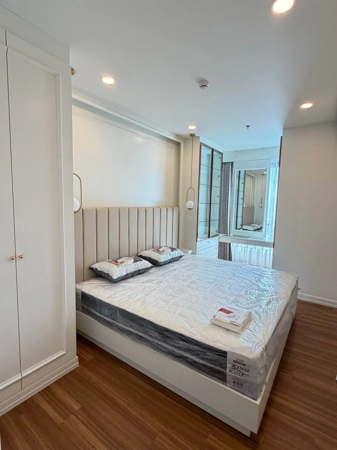 1 Bedroom condo in Supalai Premier Charoen Nakhon